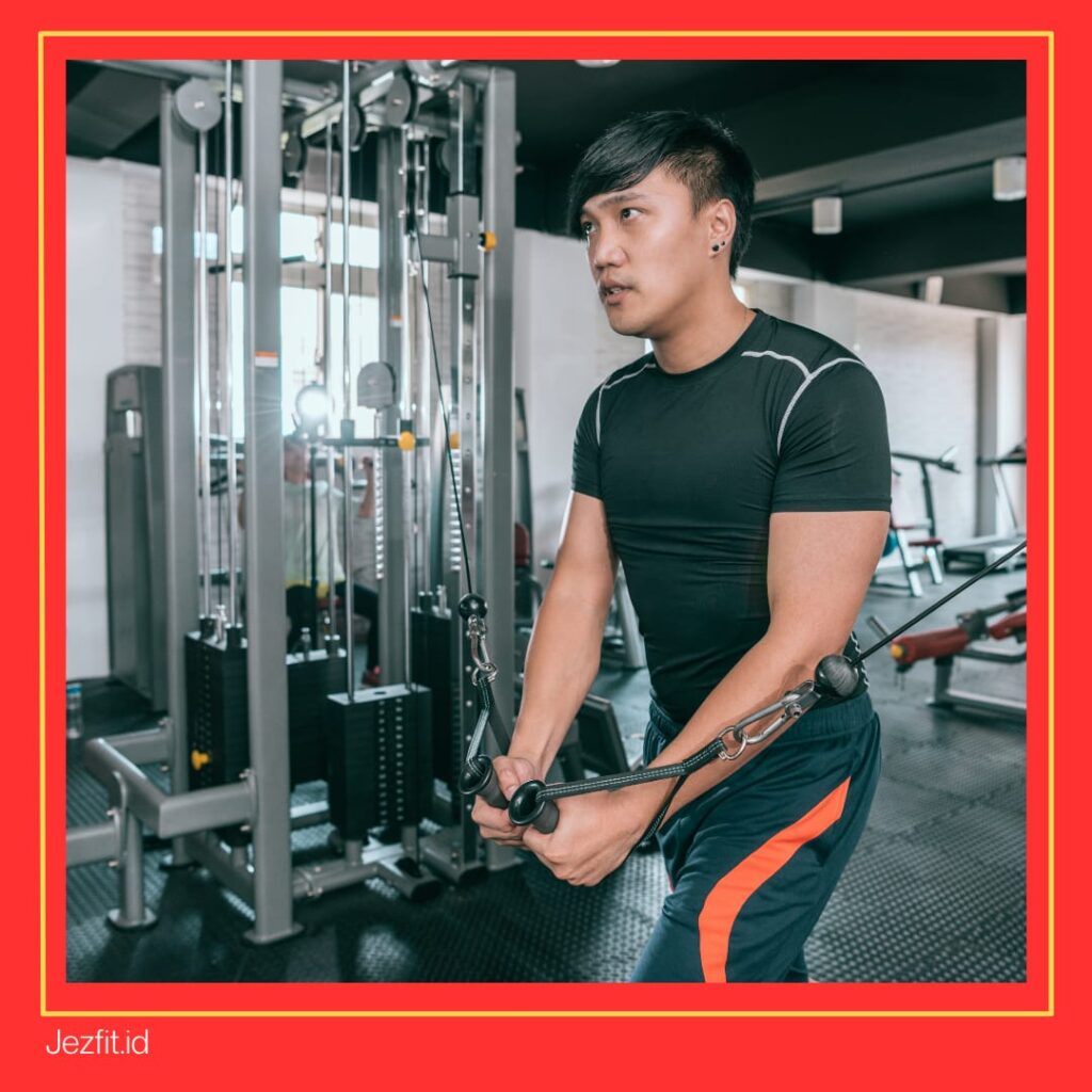 Tips Latihan Dada Tanpa Cedera