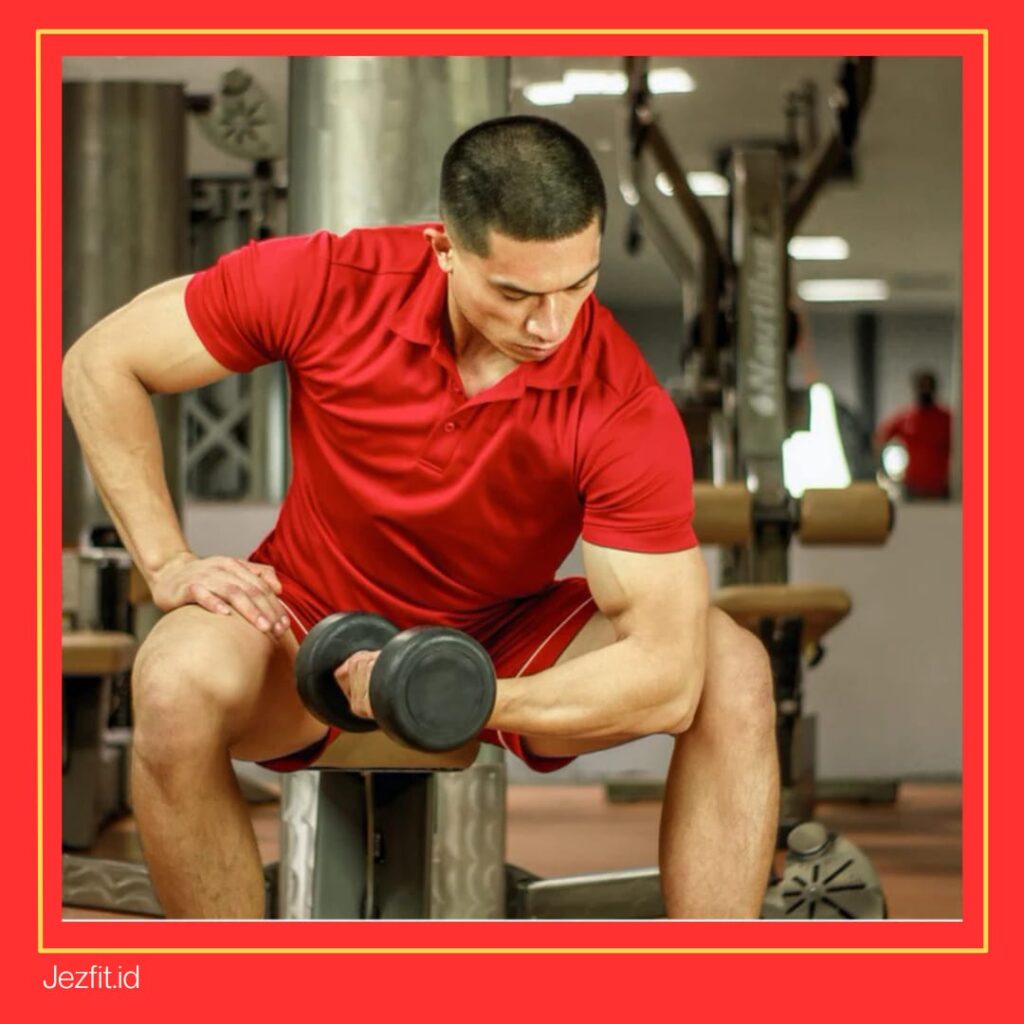 Hammer Curls vs Bicep Curls